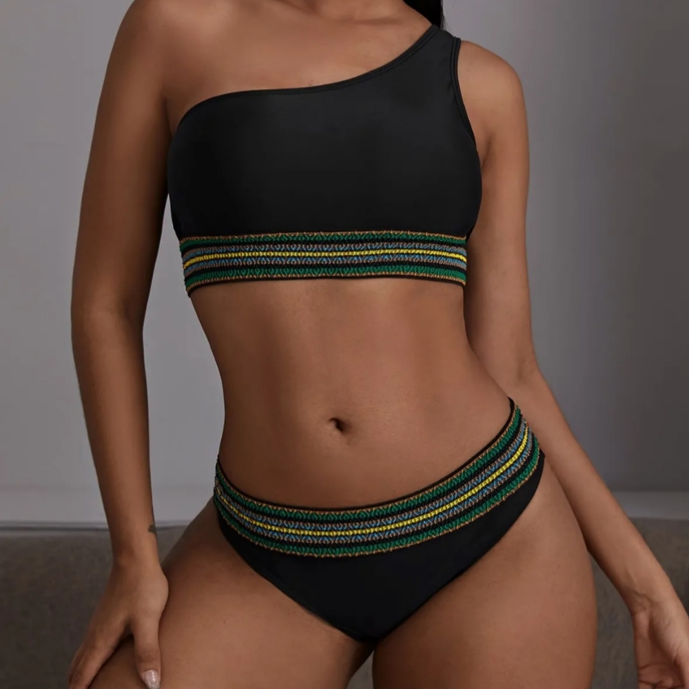 One Shoulder Bikini - Picture 3 of 3